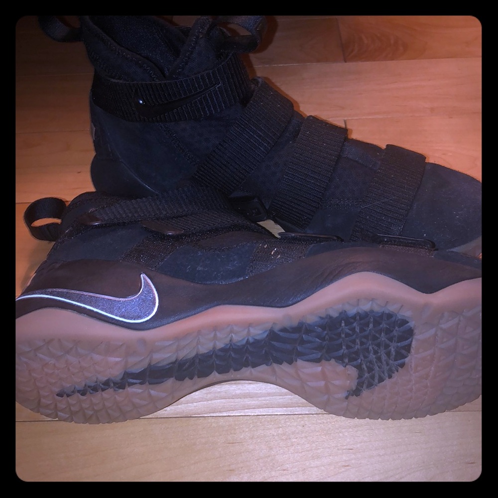 Lebron 11 Solider